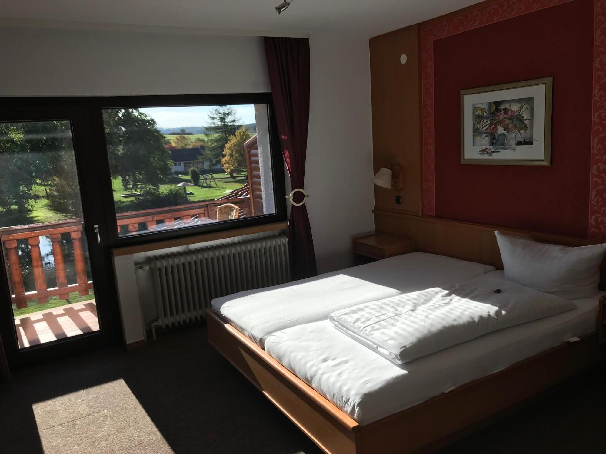 Hotel Wettlaufer Homberg  Exterior photo